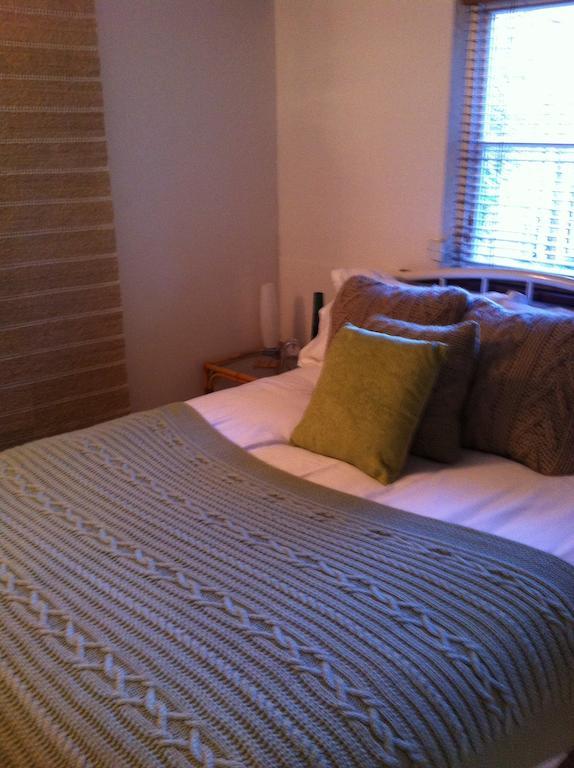 וודברידג' Thatched Farm Bed And Breakfast חדר תמונה